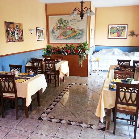 Hotel Emilia Modène Extérieur photo