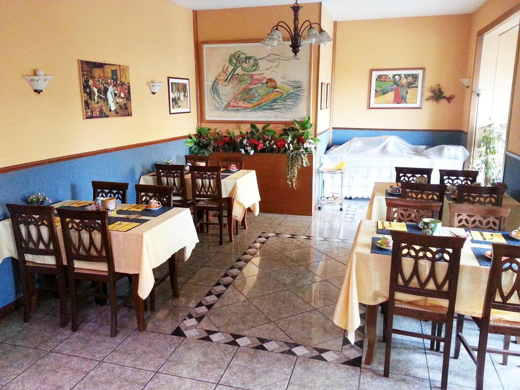 Hotel Emilia Modène Extérieur photo